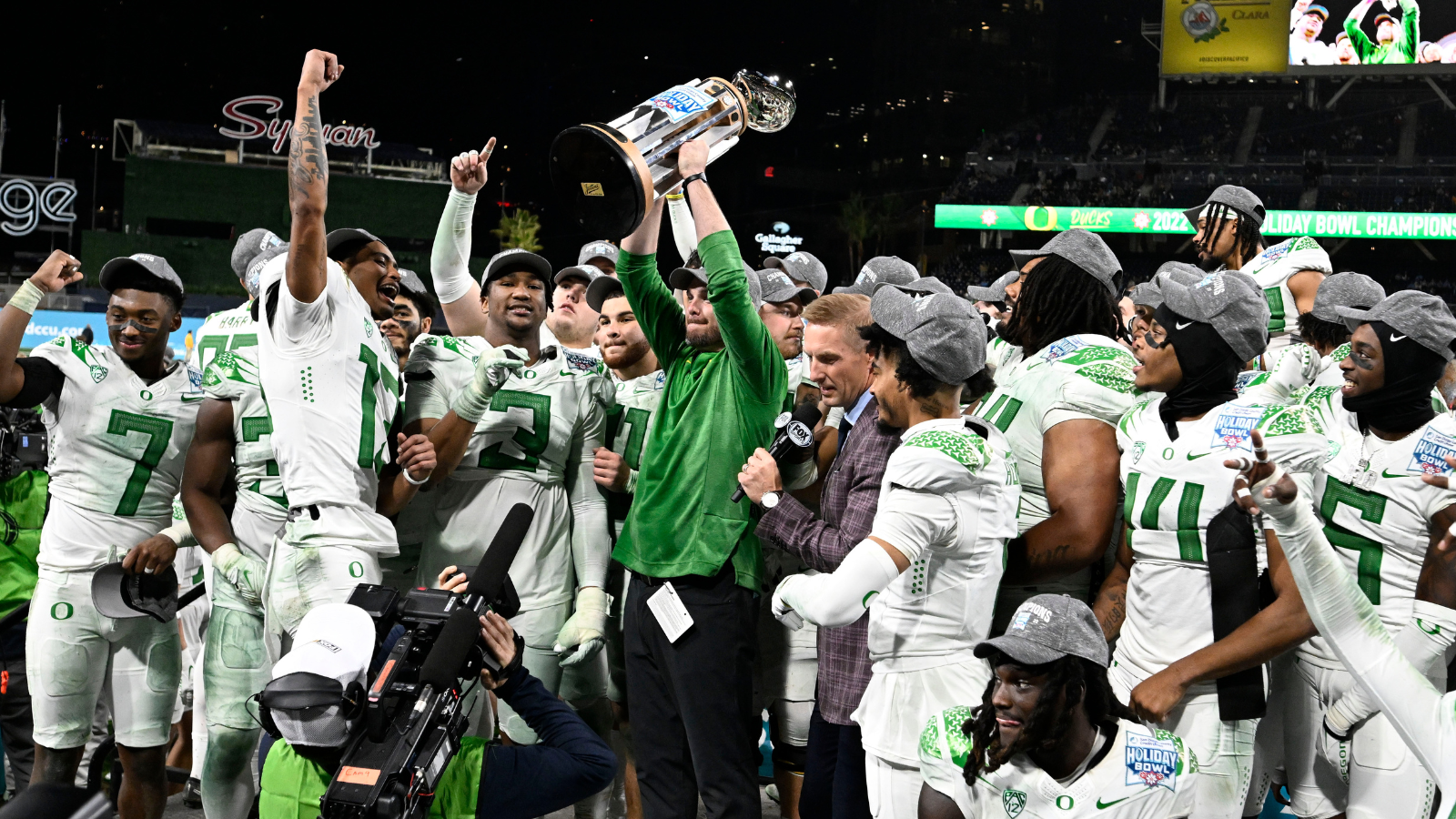 Big Ten Recruiting Scoreboard: Oregon invades LA, Washington struggles and Nebraska holds steady